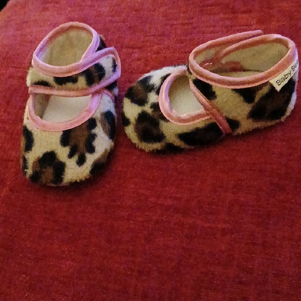 Baby Bella Maya Leopard Print Shoes with Pink Accents